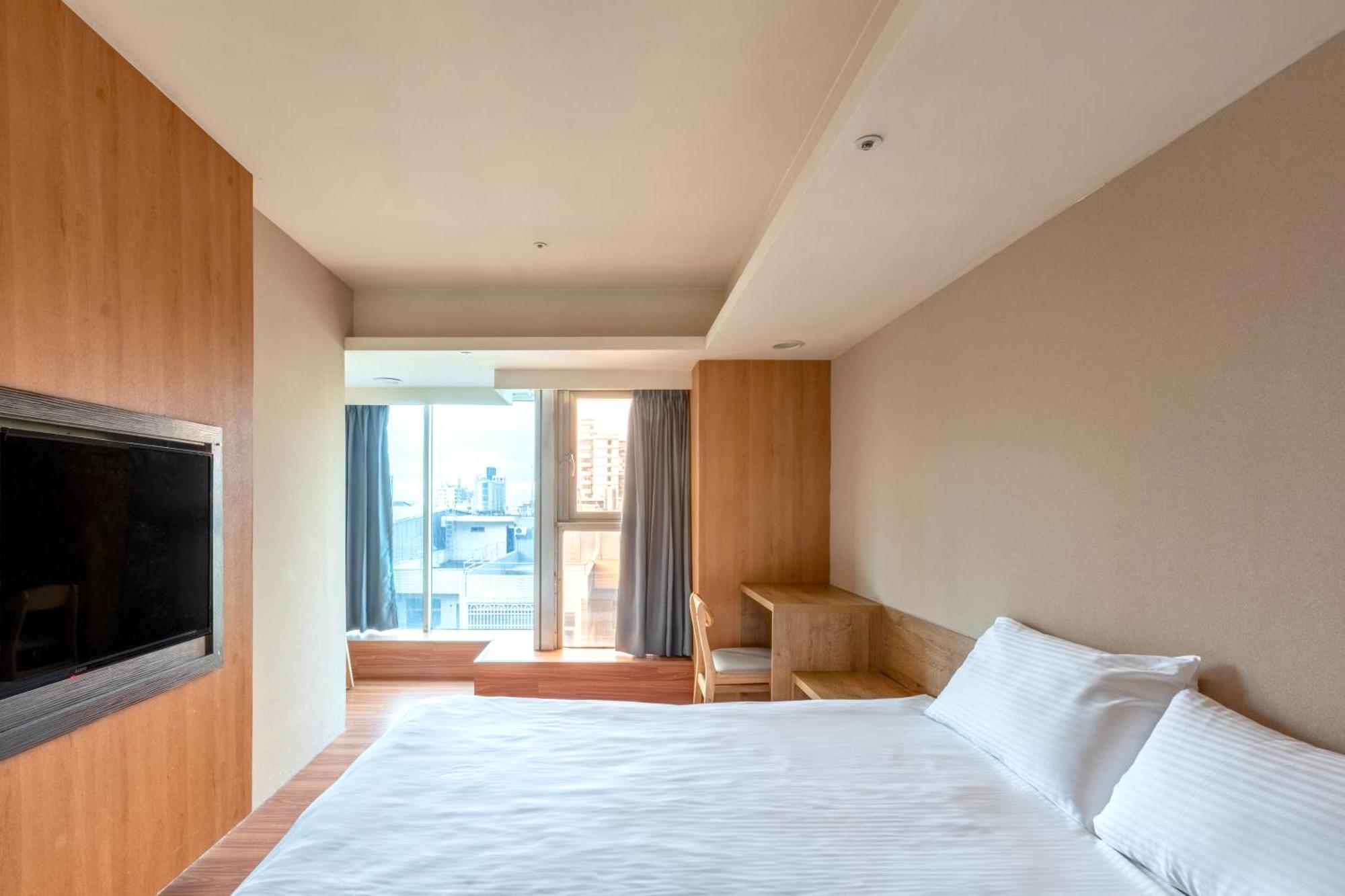 E Lim Hotel Zhongli Extérieur photo